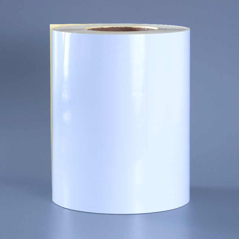 ملصق ذاتي اللصق من البوليستر الأبيض اللامع 50mic مع لفة جامبو لاصقة من الأكريليك المذيب للطباعة الرقمية